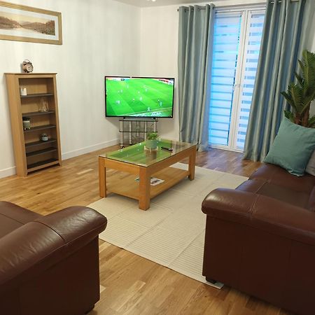 Spacious Elegant 2-Br Apartment In Aberdeen City Centre エクステリア 写真